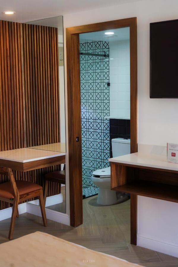Six Hotel Guadalajara Degollado Екстер'єр фото