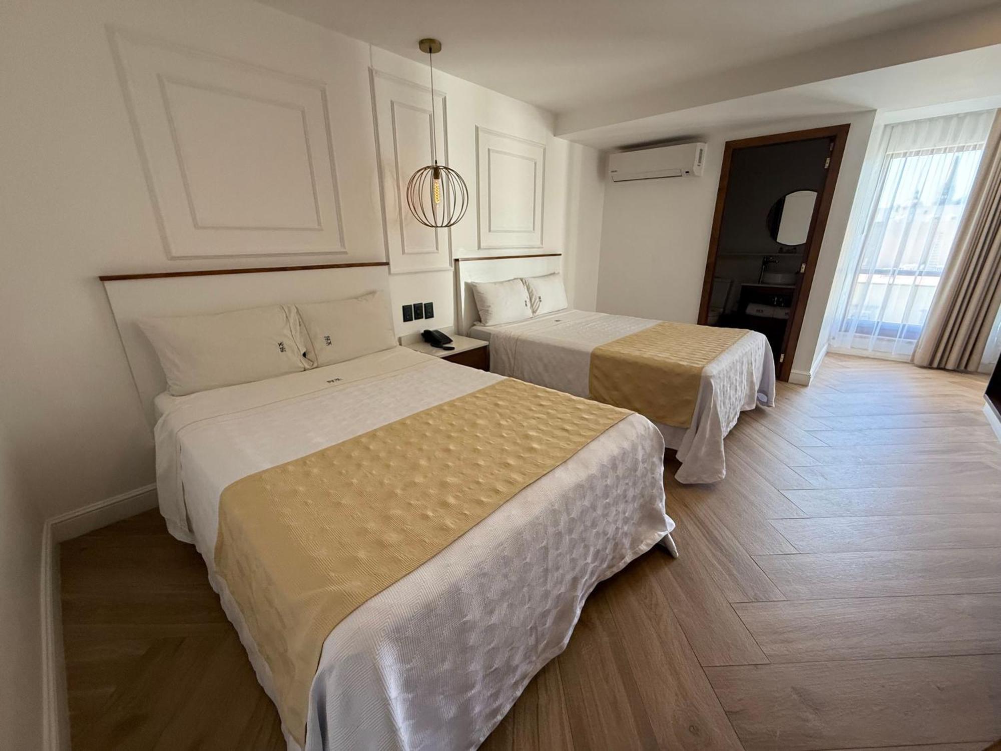 Six Hotel Guadalajara Degollado Екстер'єр фото